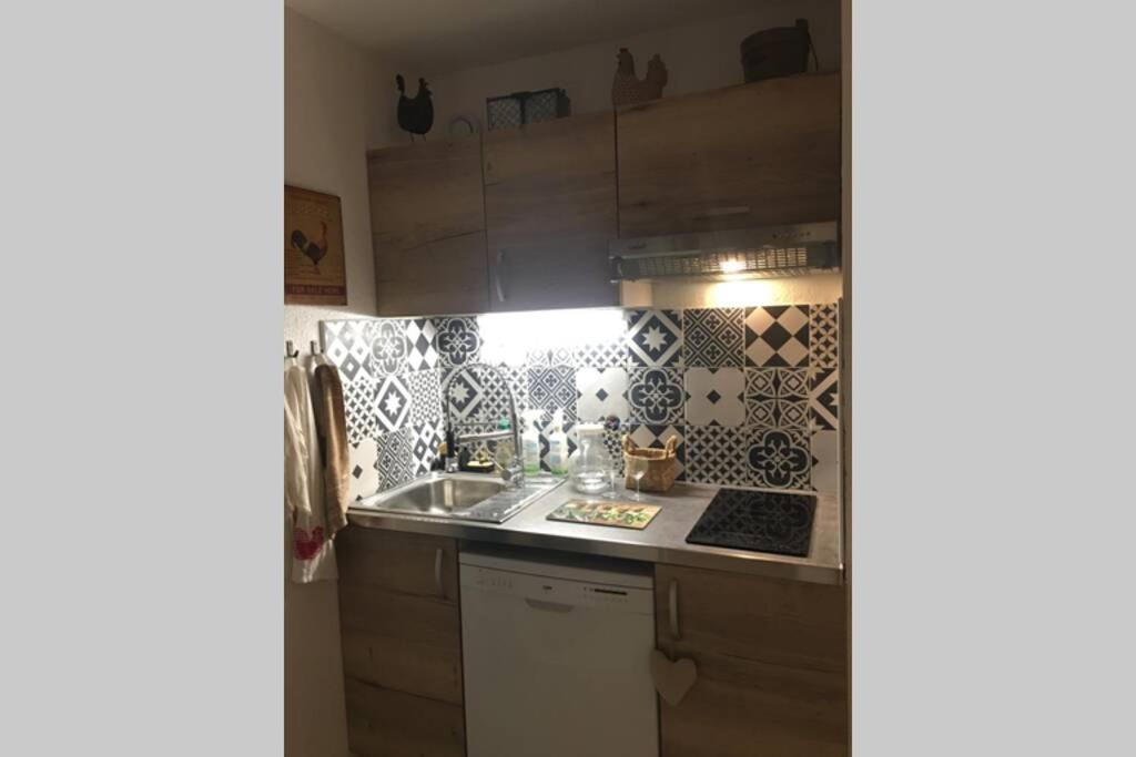 Appartement T2 Dans Residence Avec Piscine Et Tennis แซ็งต์-ราฟาเอล ภายนอก รูปภาพ